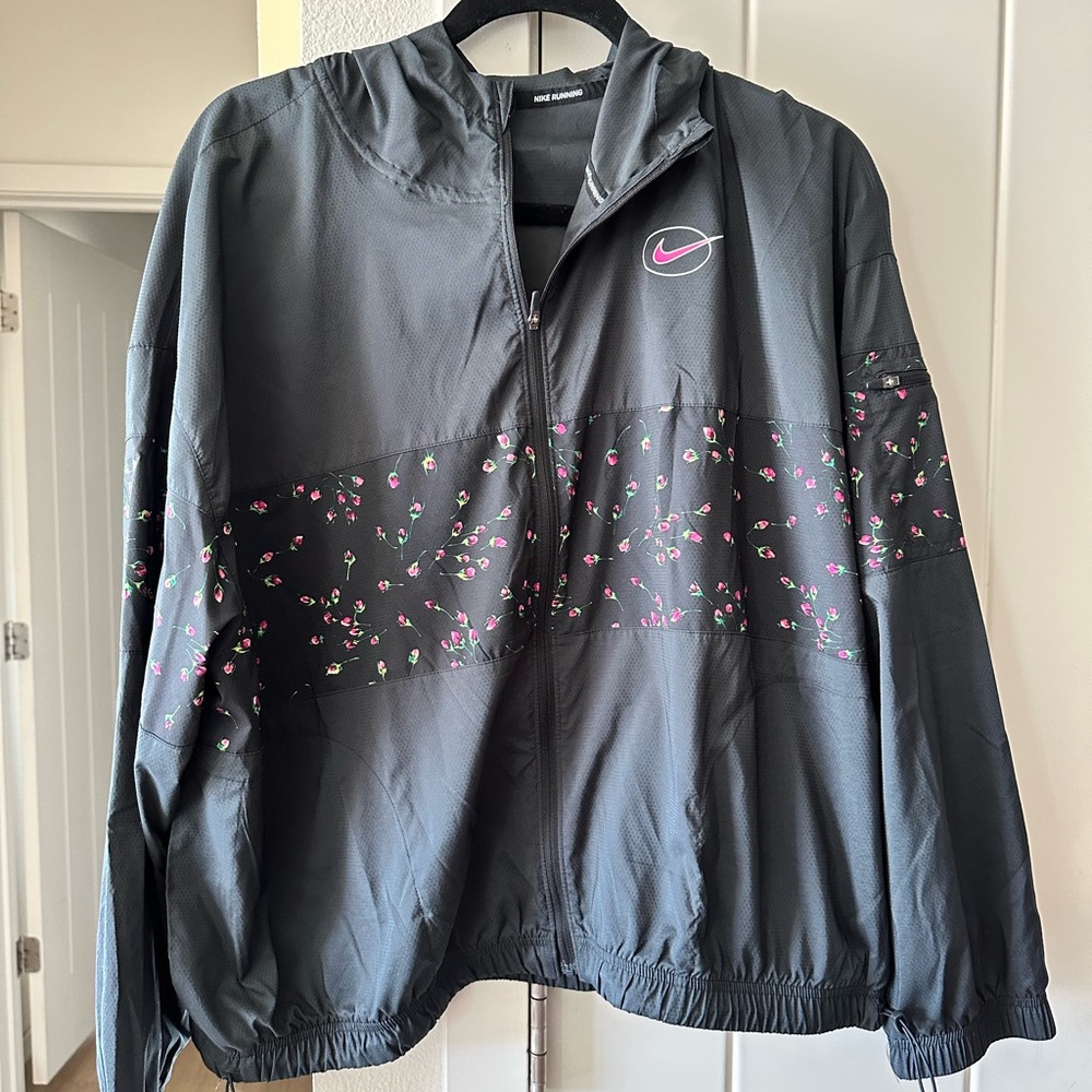 Nike Running Rose Detail Windbreaker